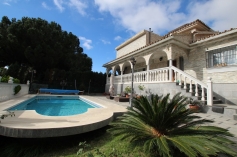 Villa Carib Playa € 1.250.000,-
