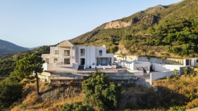 Villa Istán € 2.790.000,-